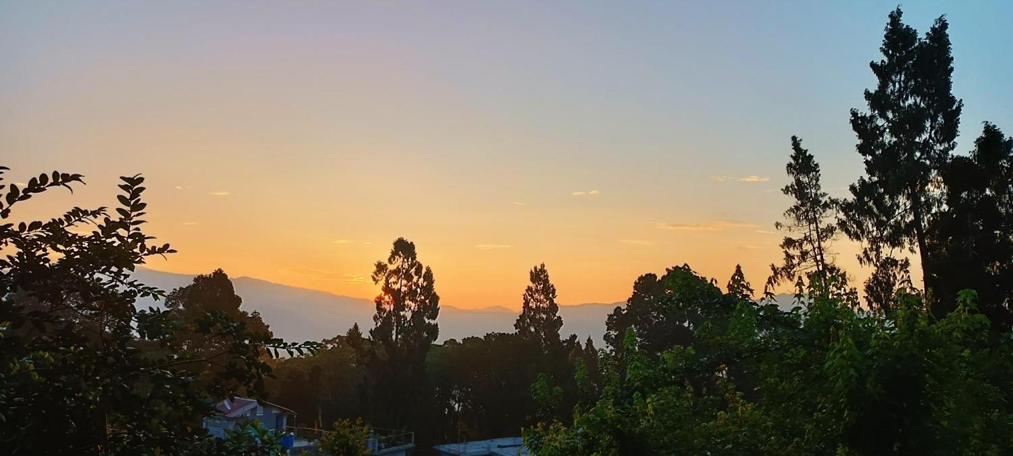 Mansarover Home Stay Kalimpong Bagian luar foto