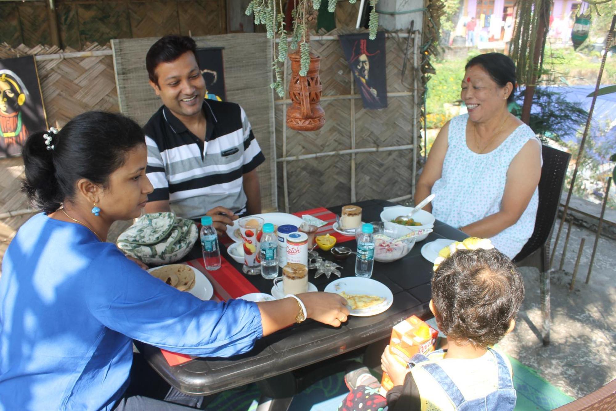 Mansarover Home Stay Kalimpong Bagian luar foto